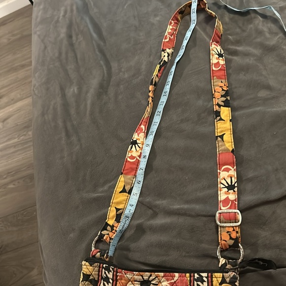 Vera Bradley Retired Pattern “Bittersweet” Crossbody/ Hipster - Picture 6 of 7